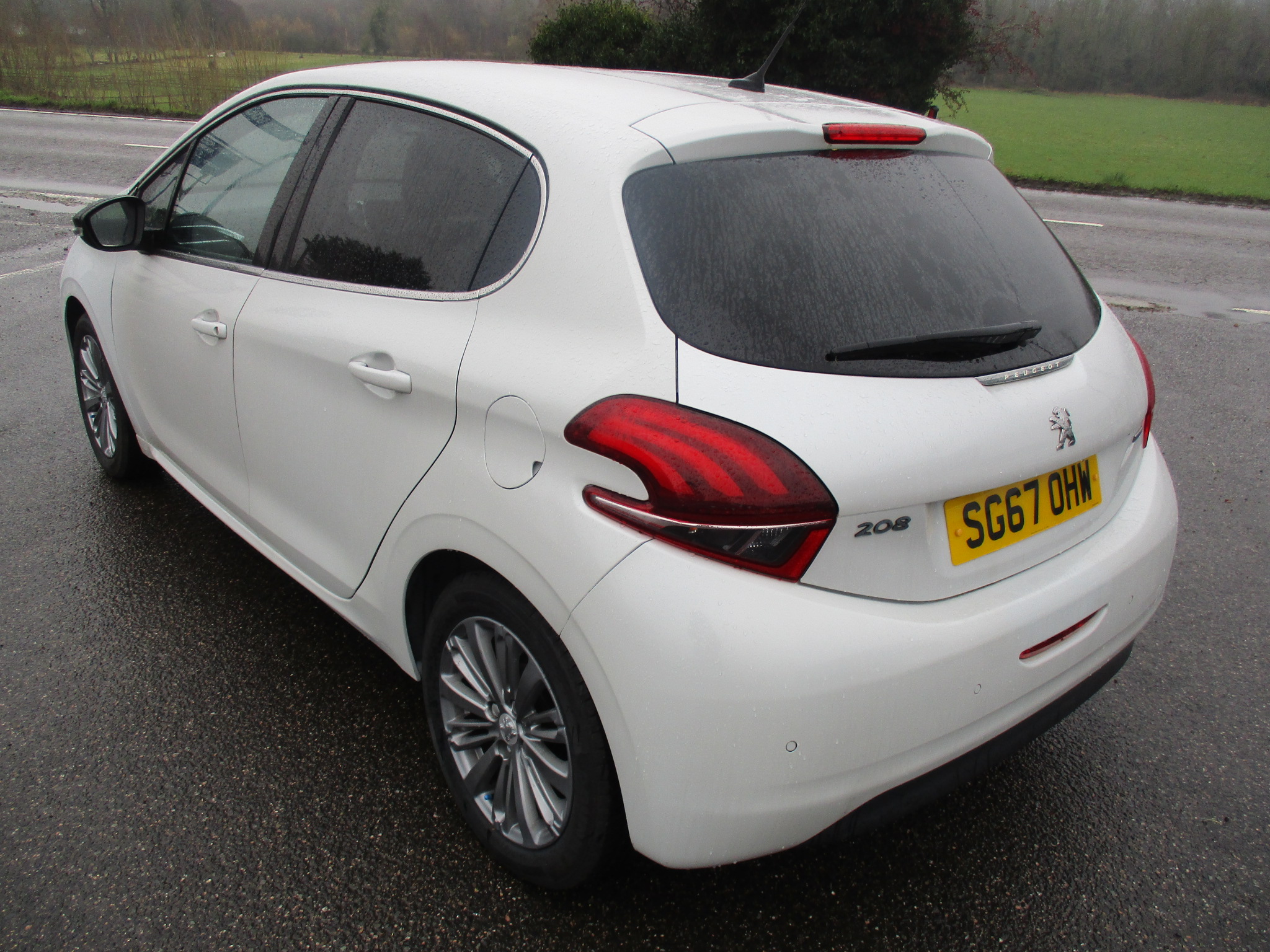 PEUGEOT 208 1.2 ALLURE 2017